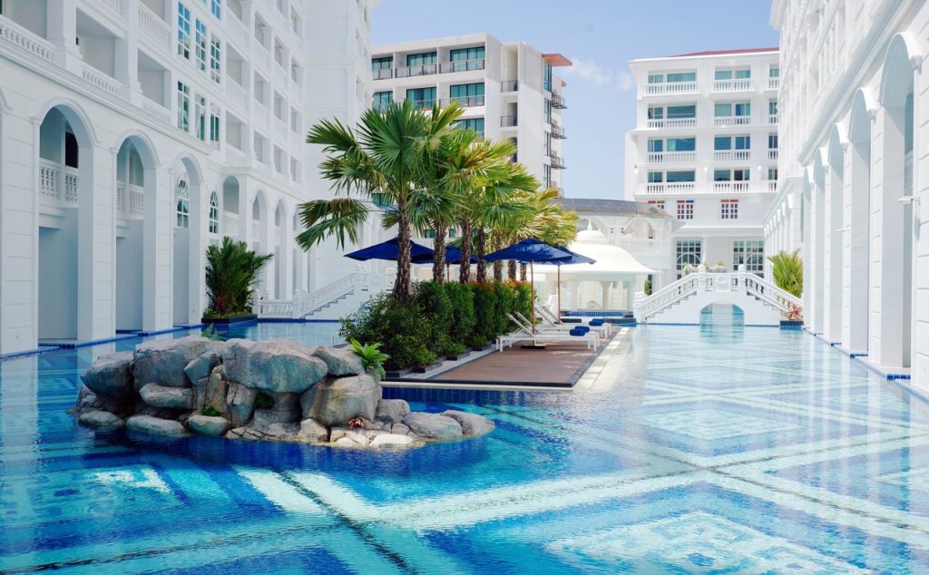Кату: Mövenpick Myth Hotel Patong Phuket