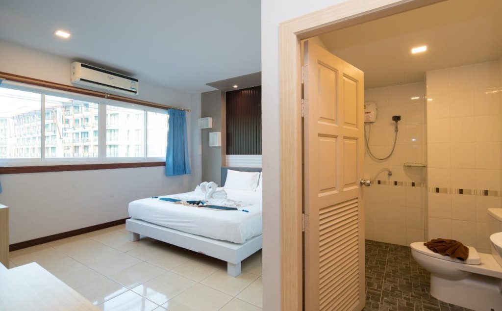 Кату: Baan Thai Beach Side Residence
