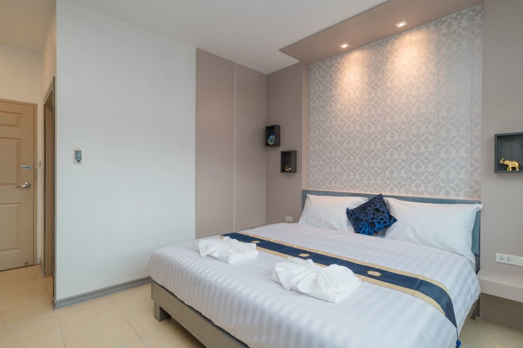 Кату: Baan Thai Beach Side Residence