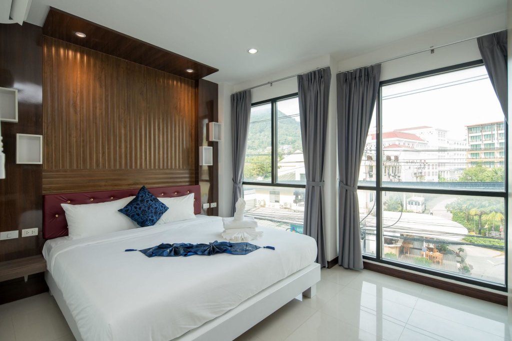 Кату: Baan Thai Beach Side Residence