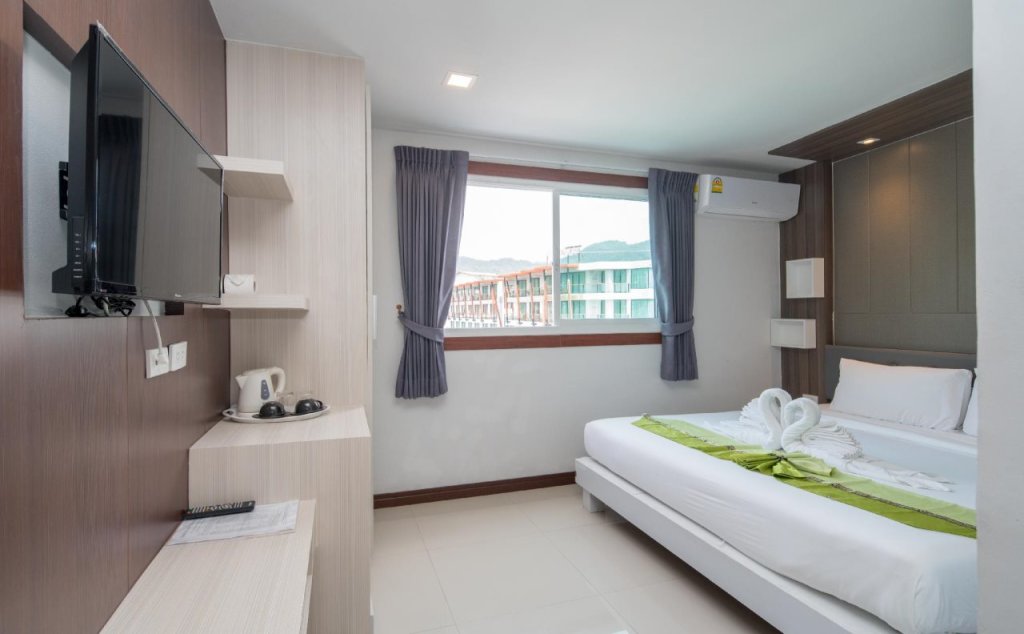 Кату: Baan Thai Beach Side Residence