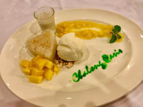 Муанг: Chalong Oasis Resort & Spa