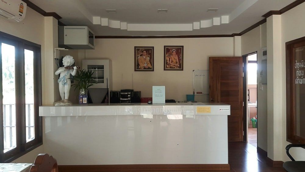 Самутсонгкхрам: Siri Apartment