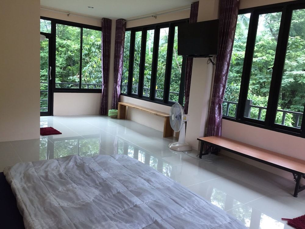 Лансака: Wang Tey Homestay Khiri Wong