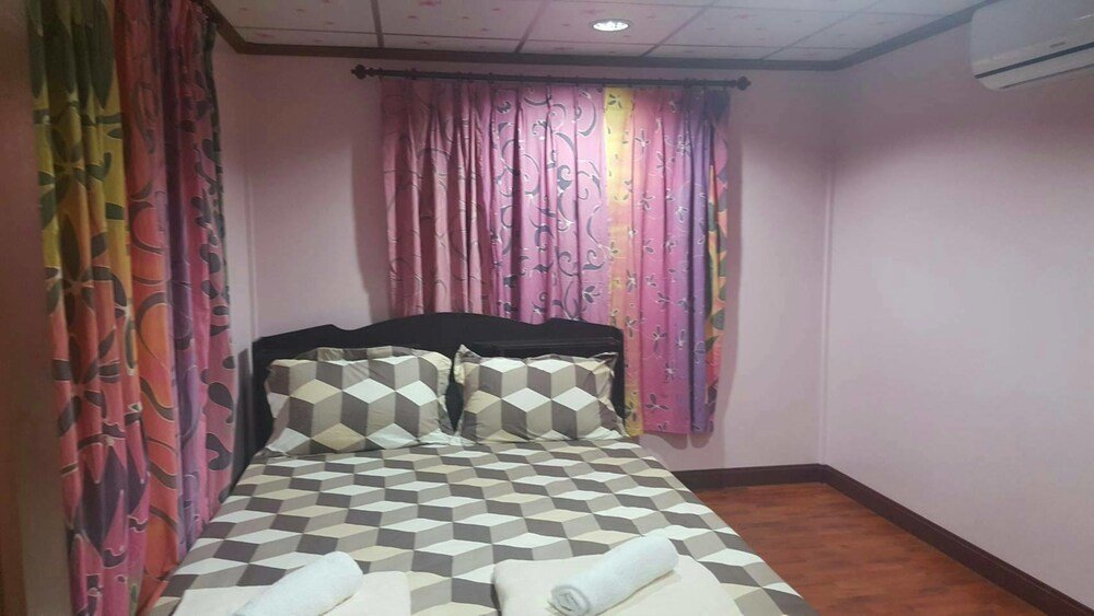 Лансака: Urawadee Homestay Khiri Wong