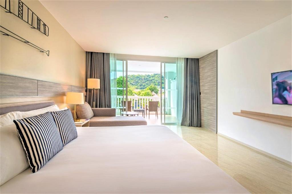 Краби: Отель Centara Ao Nang Beach Resort and Spa Krabi