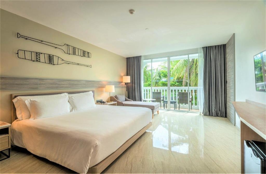 Краби: Отель Centara Ao Nang Beach Resort and Spa Krabi