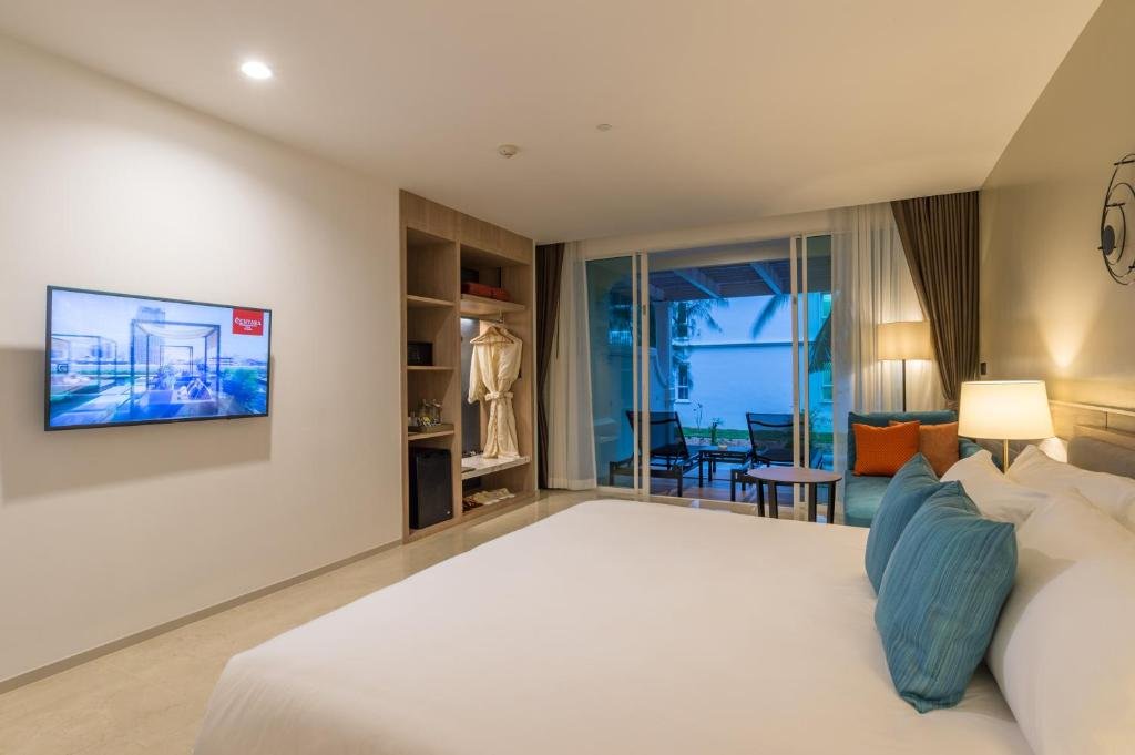 Краби: Отель Centara Ao Nang Beach Resort and Spa Krabi