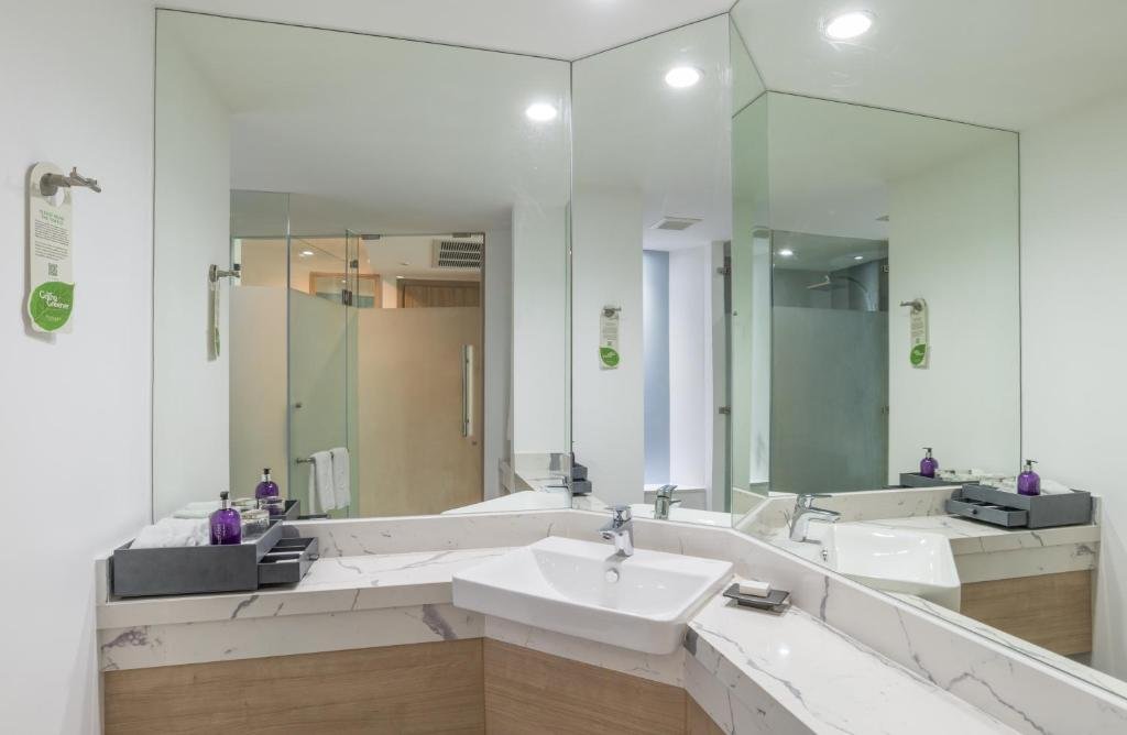 Краби: Отель Centara Ao Nang Beach Resort and Spa Krabi