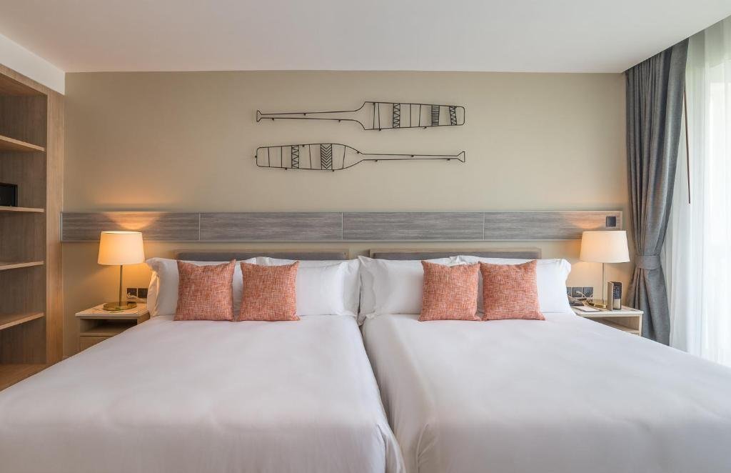 Краби: Отель Centara Ao Nang Beach Resort and Spa Krabi