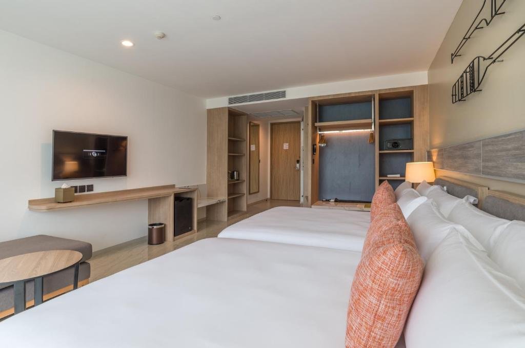 Краби: Отель Centara Ao Nang Beach Resort and Spa Krabi