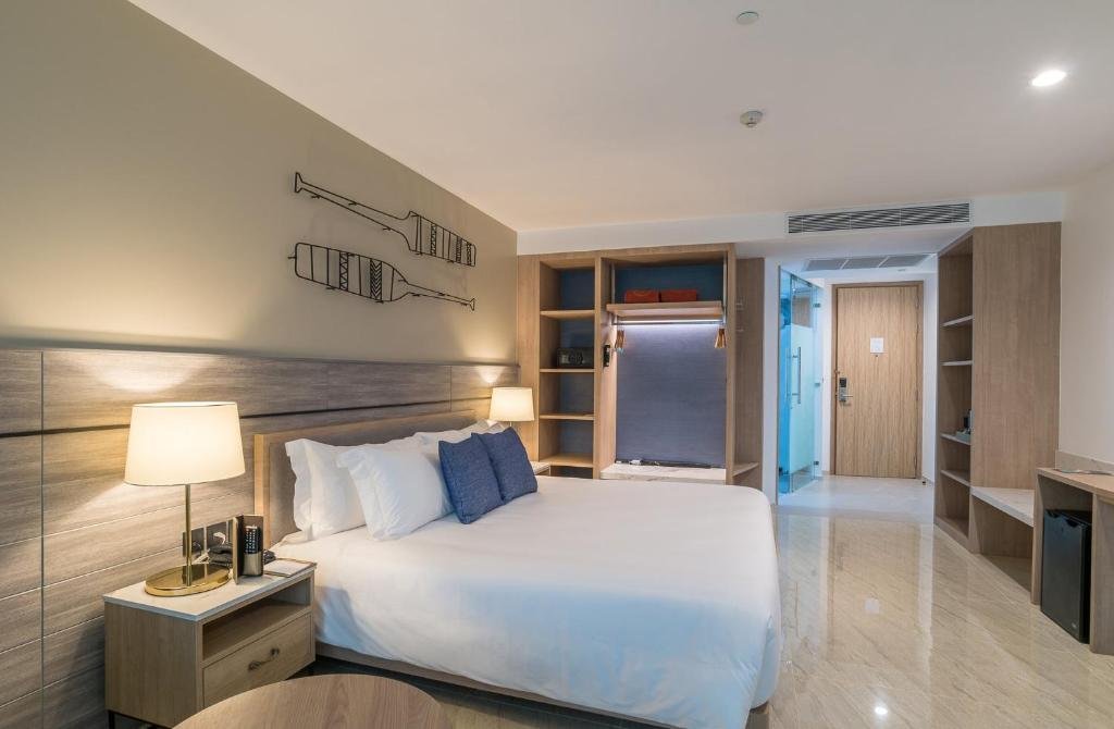 Краби: Отель Centara Ao Nang Beach Resort and Spa Krabi