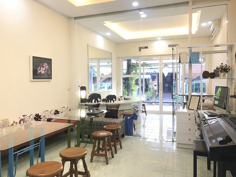 Банг Пхли: Saen Sabai Hostel