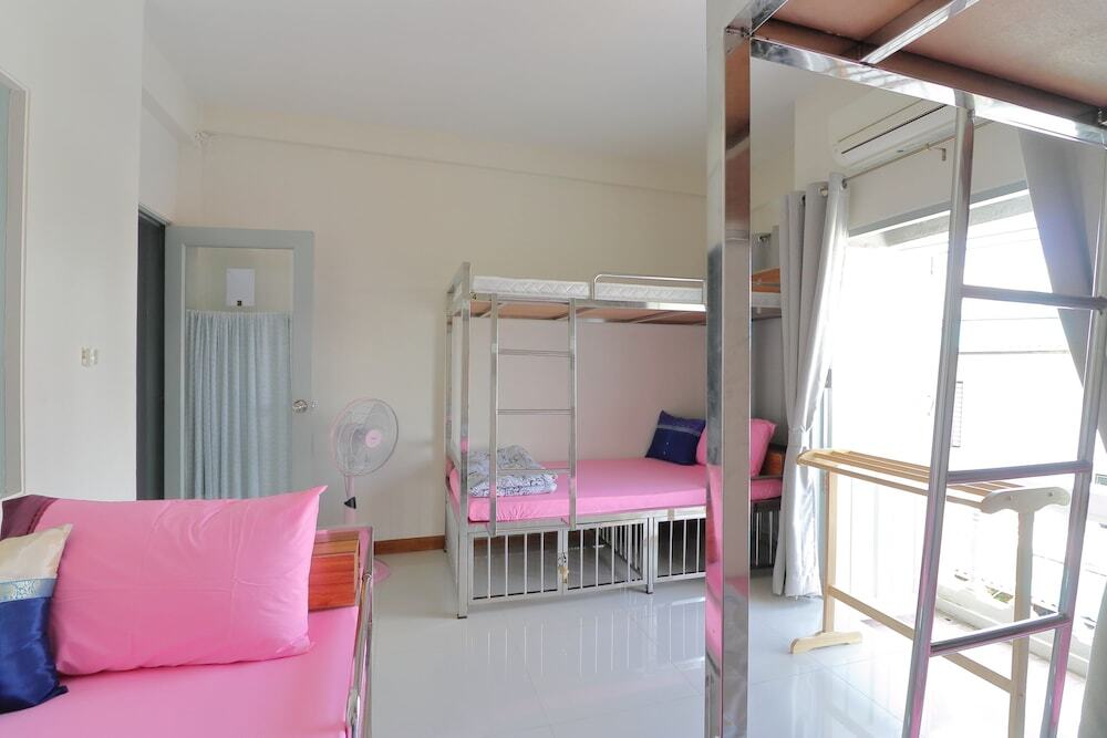 Банг Пхли: Saen Sabai Hostel