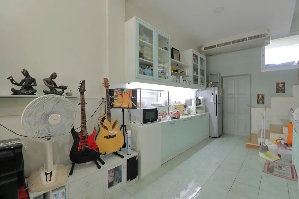 Банг Пхли: Saen Sabai Hostel
