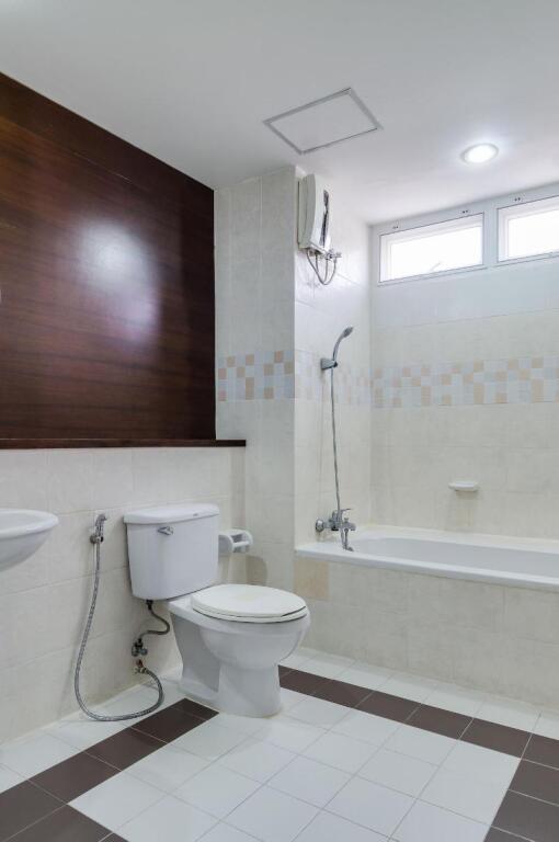 Бангкок: Le Vanvarothai Saladaeng Residence