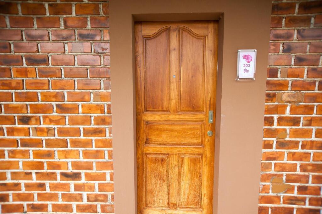 Маэ-Фаэк-Май: Mae Faek Villas