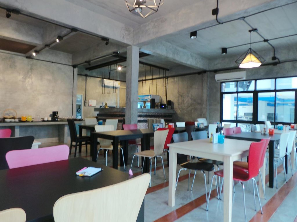 Тха Тум: The Icon Service Apartment