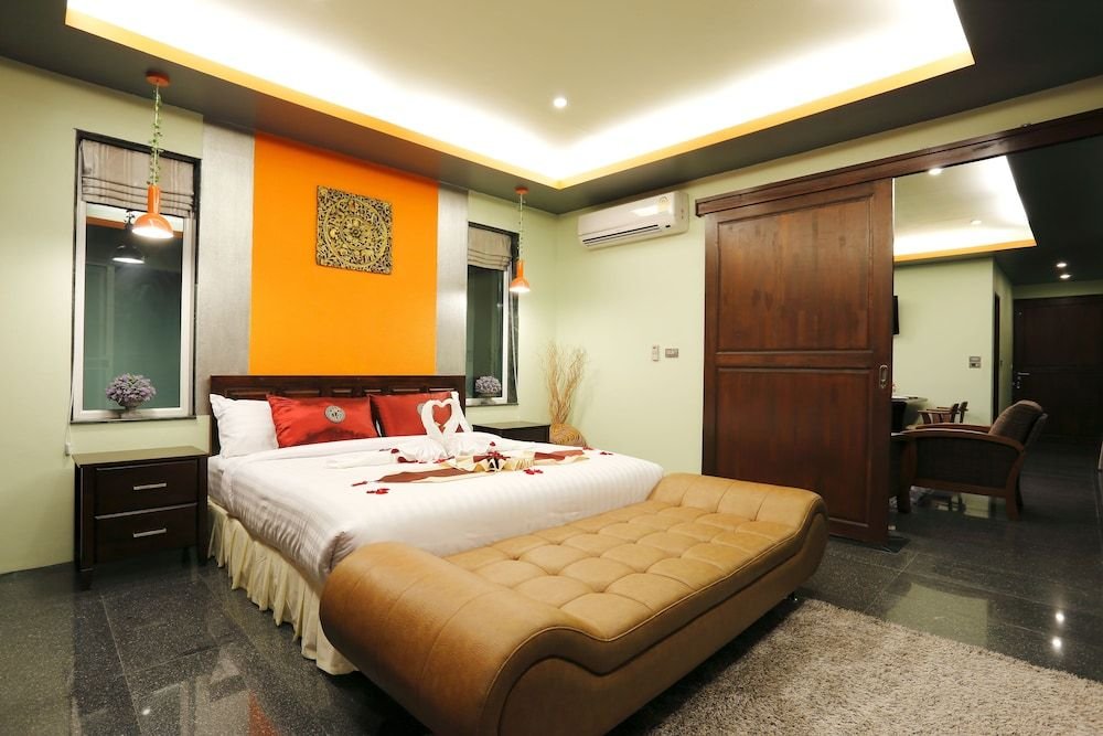 Тхаланг: Sudee Villa