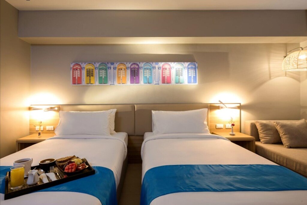 Патонг: Отель Journeyhub Phuket Patong