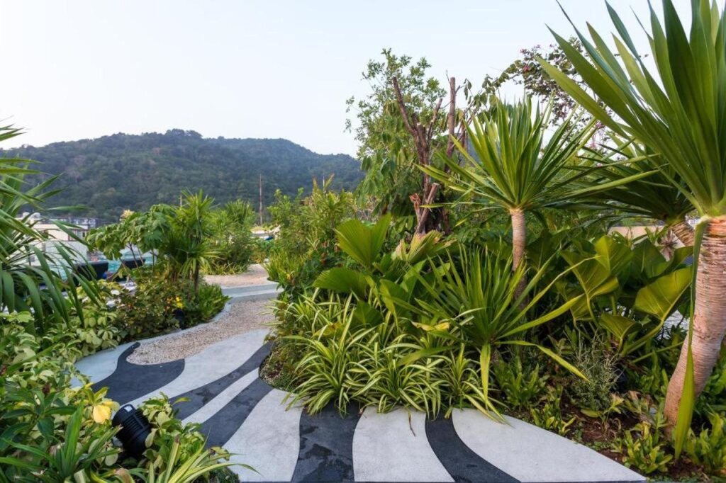 Патонг: Отель Journeyhub Phuket Patong
