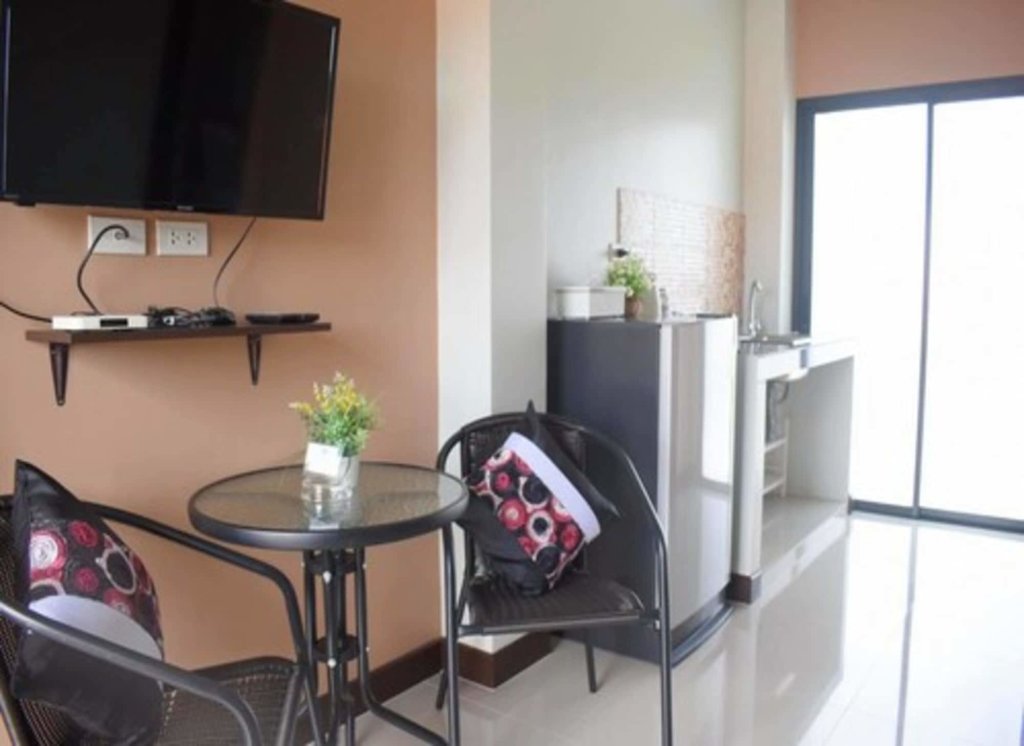 Тхаланг: Isayarada Apartment