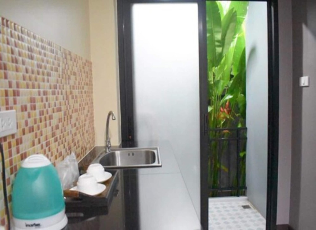 Тхаланг: Isayarada Apartment