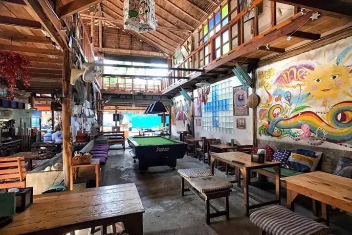 Ко Чанг: Cafe Del Sunshine - Hostel