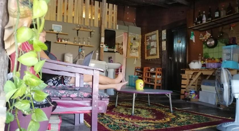 Пхитсанулок: HostelBed Phitsanulok