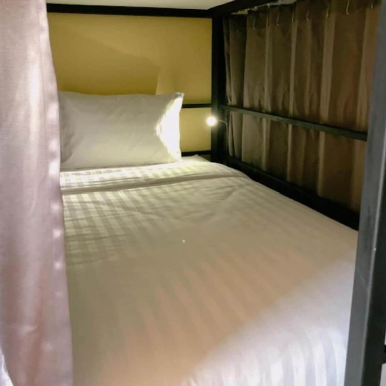 Муанг: Airport Hostel Phuket