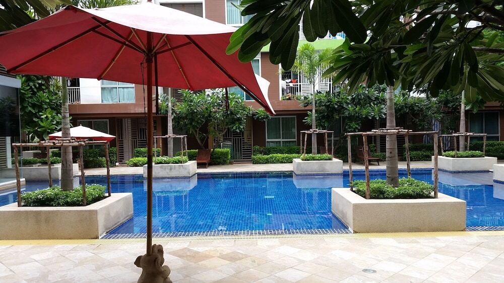 Бангкок: Apartment at Bangkok Near Pool
