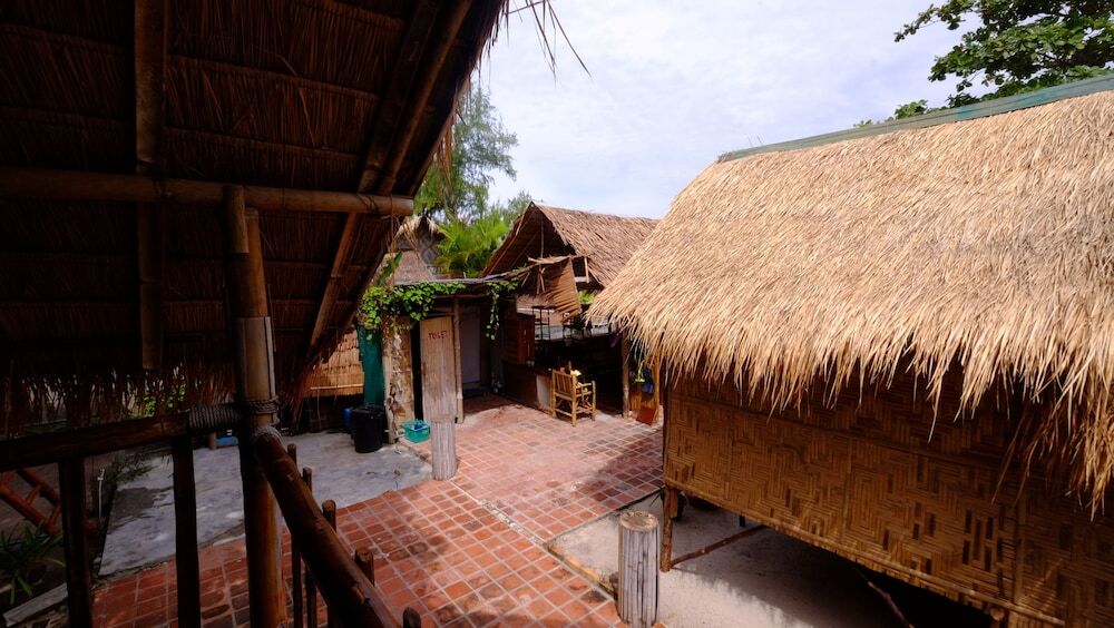 пляж Санрайз: Captain Yut's Bungalow
