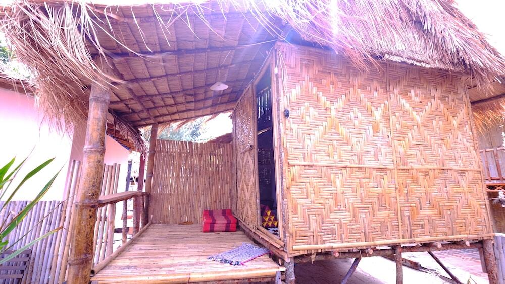 пляж Санрайз: Captain Yut's Bungalow
