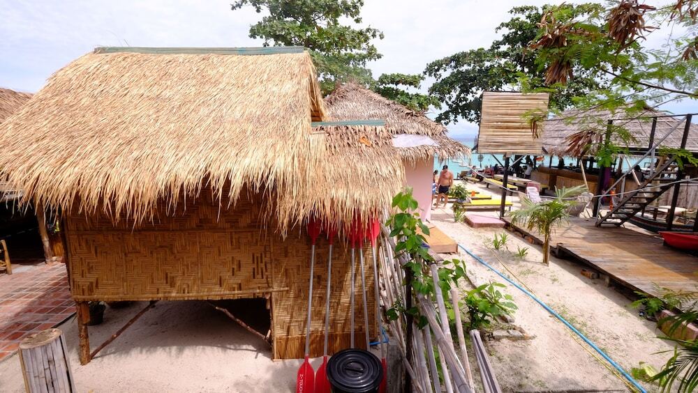 пляж Санрайз: Captain Yut's Bungalow