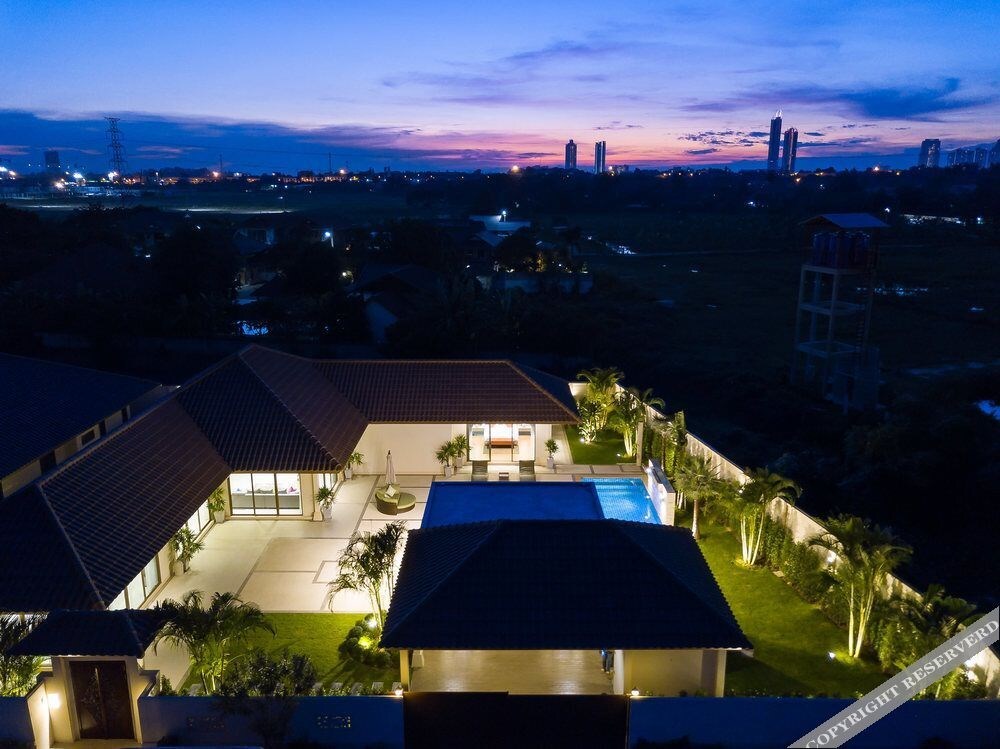 Бангламунг: Luxury Pool Villa 134