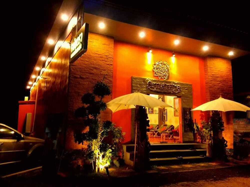 Сураттхани: Amantra Homestay and Village