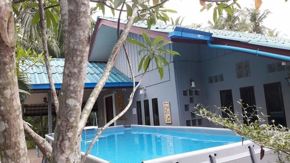 Сураттхани: Amantra Homestay and Village