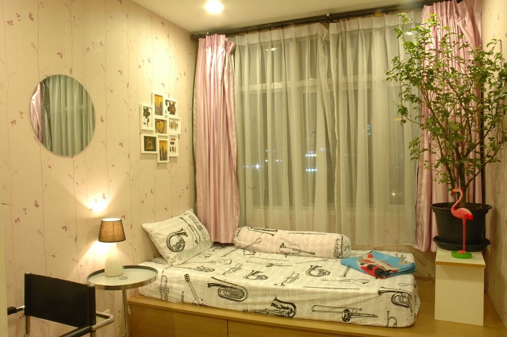 Бангкок: Thai Happy House