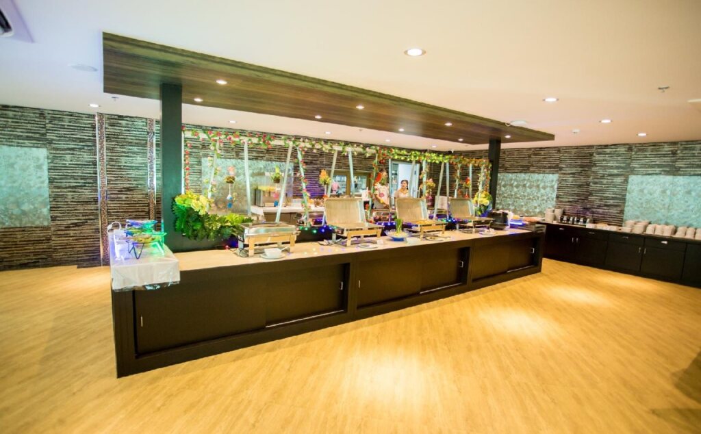 Паттайя: The Forest Hotel Pattaya