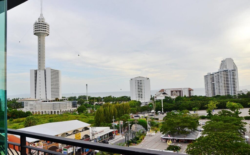 Паттайя: The Forest Hotel Pattaya