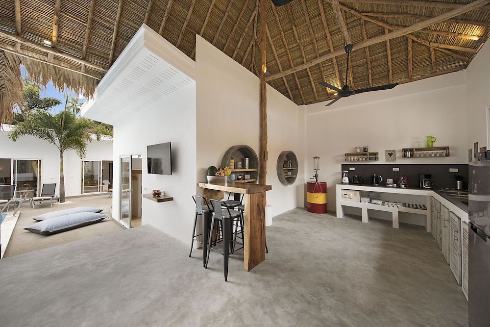 Самуи: Aditaya Pool Beach Villas