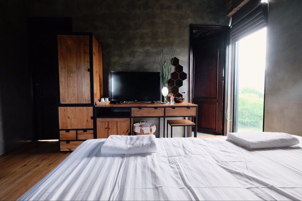 Сам-Рои-Йот: Goodhope Villa