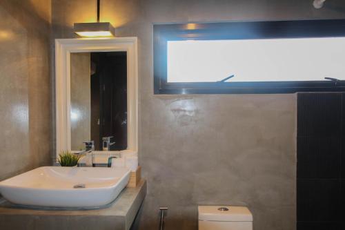 Сам-Рои-Йот: Goodhope Villa