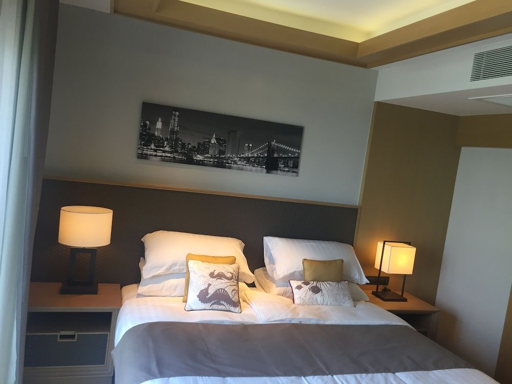 Patong Beach Luxury Hotel Apartment — фото 1