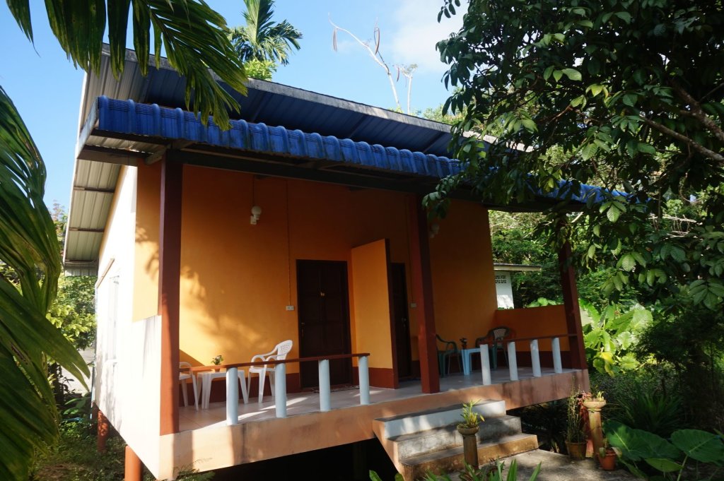 Такуа Па: Bangsak Hut