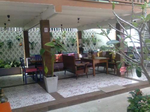 Мей-Сот: Auntie's Coffee Guesthouse