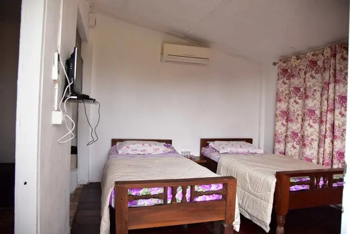 Пак-Чонг: Rosemary House