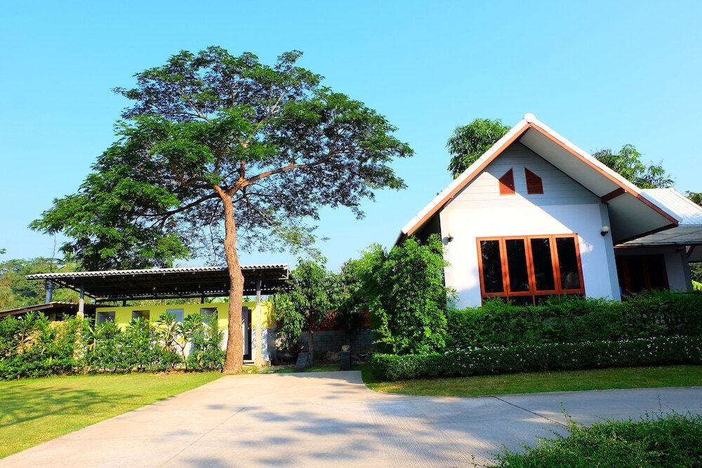 Так: Baan Suan Siriwat
