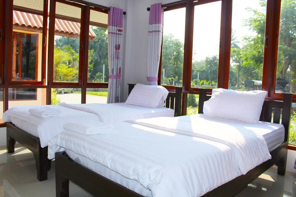 Так: Baan Suan Siriwat