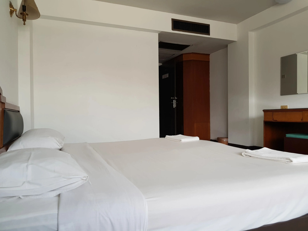 Пхитсанулок: Golden Grand Hotel SHA